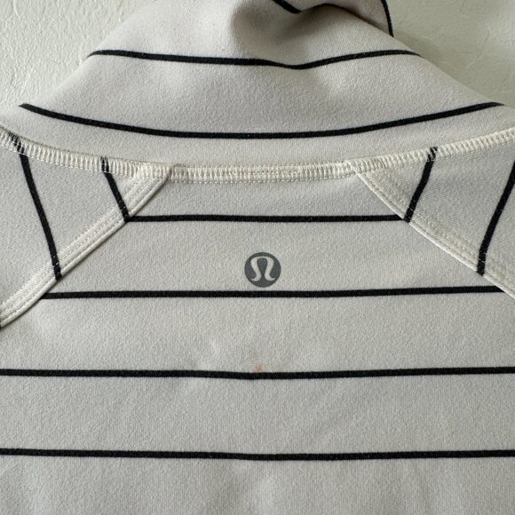 Lululemon Zip Up Jacket - Picture 8 of 8